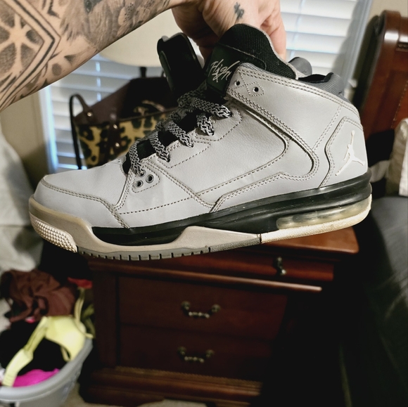 Jordan Flight Origin BG Wolf Grey/White-Black-concrete size 6.5 youth - Picture 5 of 5